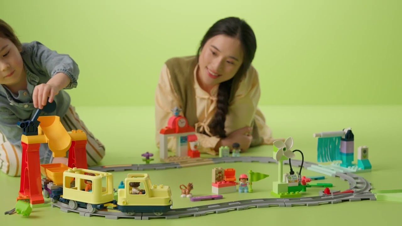 LEGO DUPLO - Big Interactive Community Train | Shopper Video 10428