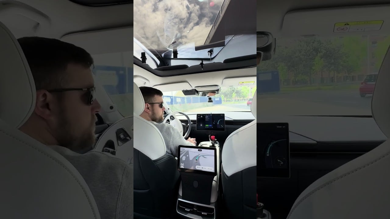 Verne - prva vožnja robotaksijem u Zagrebu  #robotaxi #verne #zagreb