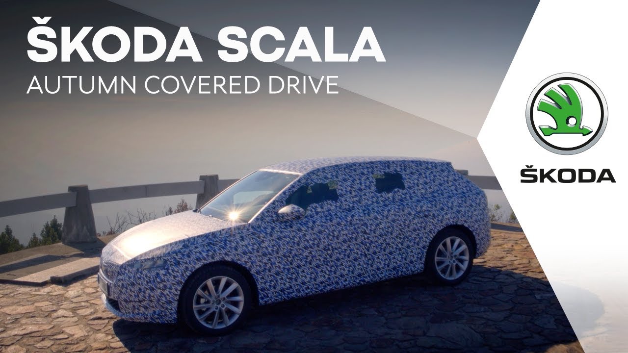 ŠKODA SCALA: Autumn covered drive