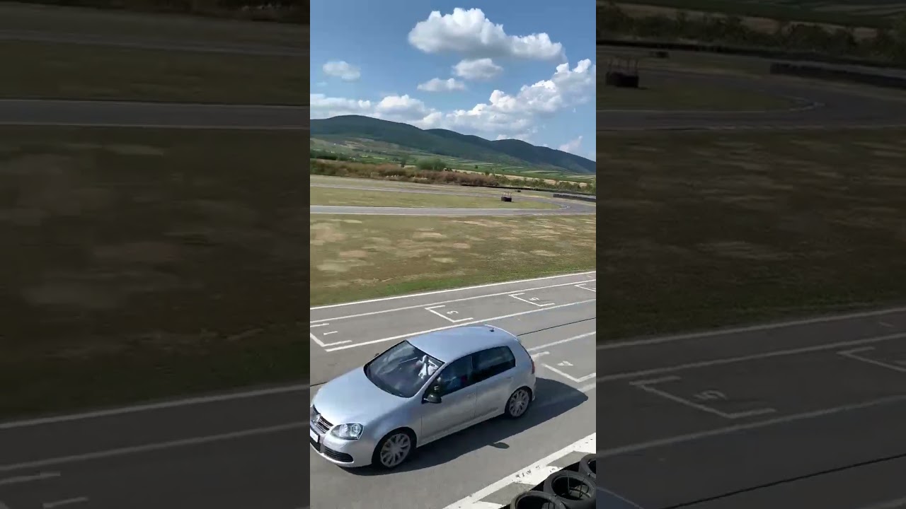 Volkswagen Golf 5 MK5 R32 with Zinram exhaust system