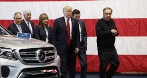 Donald Trump chce z USA vytlačiť nemecké automobilky!