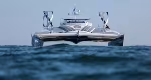 Toyota podporuje vodíkové plavidlo Energy Observer na jeho plavbe okolo sveta.