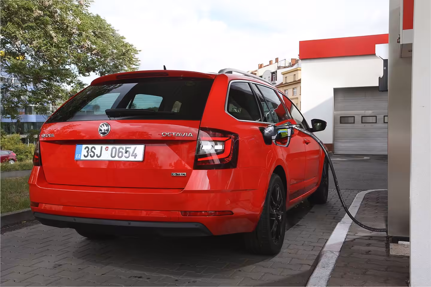 Škoda Octavia G-Tec: Modernizovaná, s väčšími nádržami a výhradne ako kombi