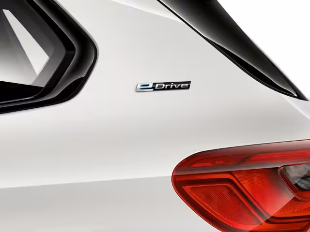 P90320138_highRes_the-new-bmw-x5-xdriv