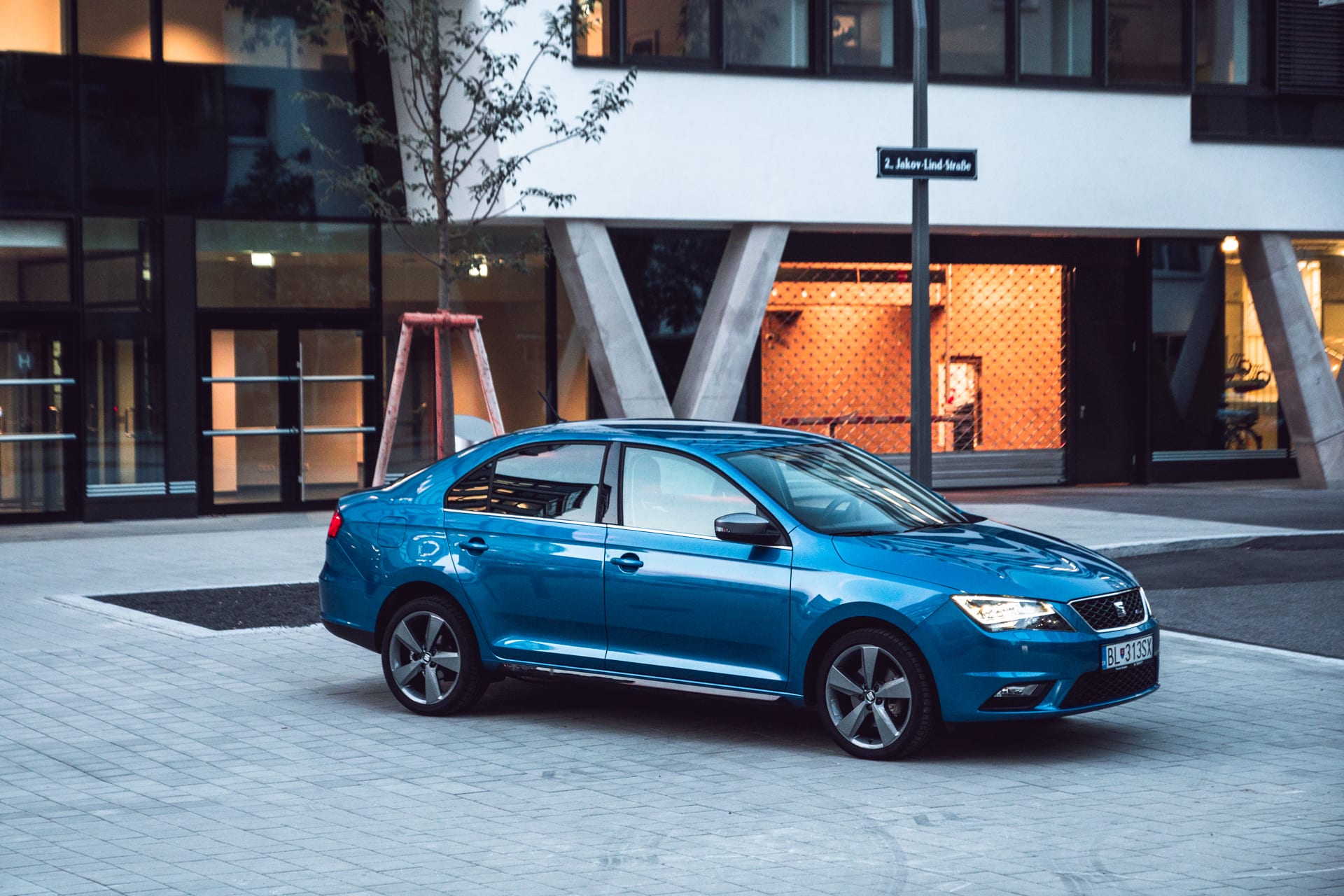 Test Seat Toledo FR 1,0 TSI, keď Rapid ťahá za kratší koniec!