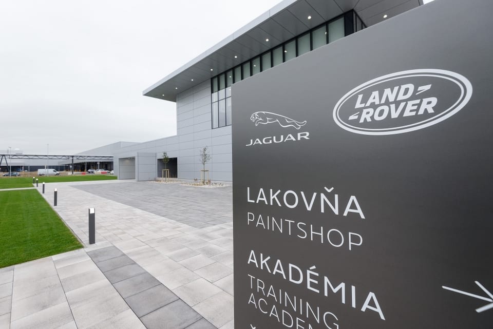 Jaguar Land Rover oficiálne otvoril svoj závod v Nitre