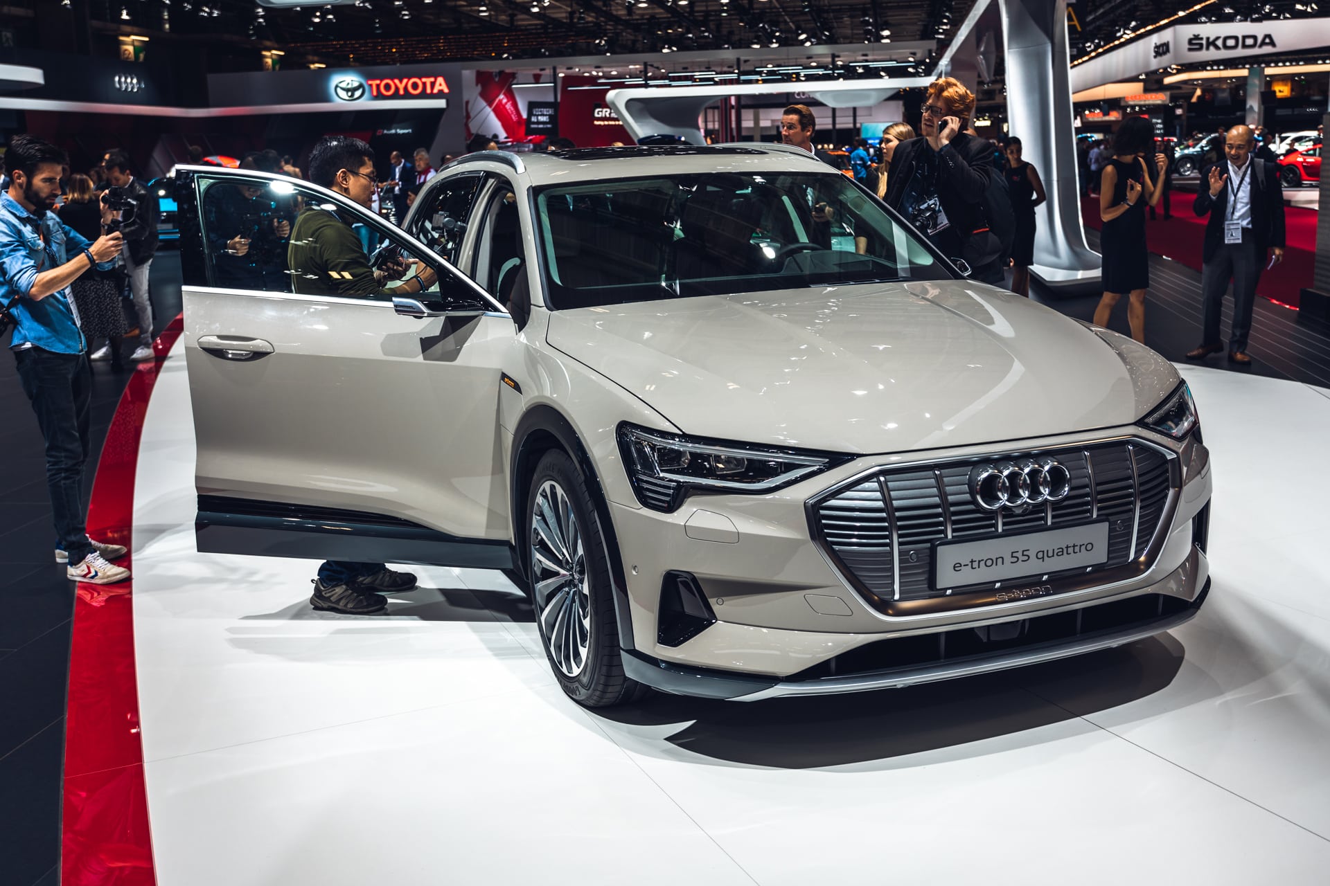 Autosalón Paríž: Prvé elektrické SUV z Ingolstadtu, Audi e-tron, je realitou