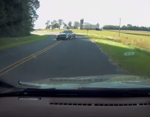 Takto to vyzerá, ak má auto viac výkonu, ako vodič schopností. V hlavnej úlohe Nissan GT-R