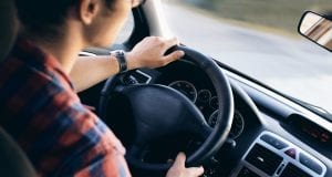 Podľa českého prieskumu až 71 % vodičov jazdí, akoby boli pod vplyvom návykových látok!