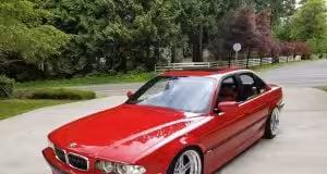 Fanúšik si postavil svetový unikát: BMW M7 generácie E38