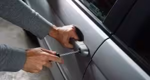 Vychovaný zlodej? Ukradnuté auto vrátiť po 3 dňoch s ospravedlnením