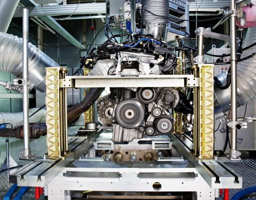 Vedeli ste, ako prebieha testovanie motorov v automobilkách?