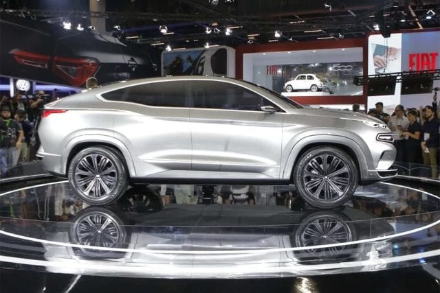 Fiat Fastback predstavený – podobnosť s BMW X4 sa nezaprie