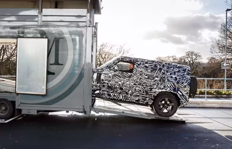 Toto je nový Land Rover Defender