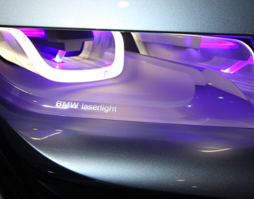 Svetlá budúcnosti: Budú lasery v každom produkčnom aute? svetlá budúcnosti