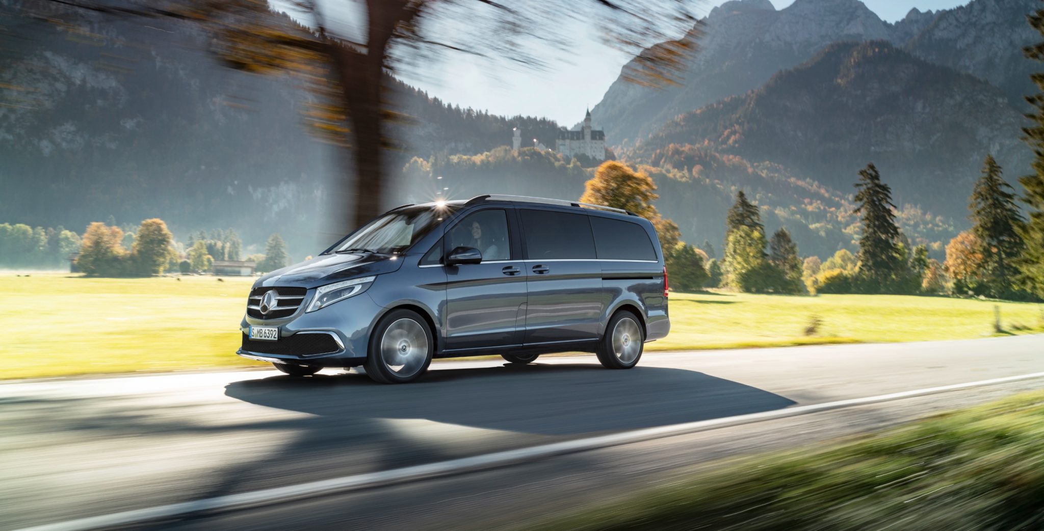 Mercedes triedy V prešiel faceliftom. Hlavné zmeny sa ale udiali pod kapotou