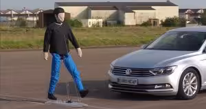 Povinná výbava podľa EÚ: Auto bez autonómneho brzdenia si už nekúpime