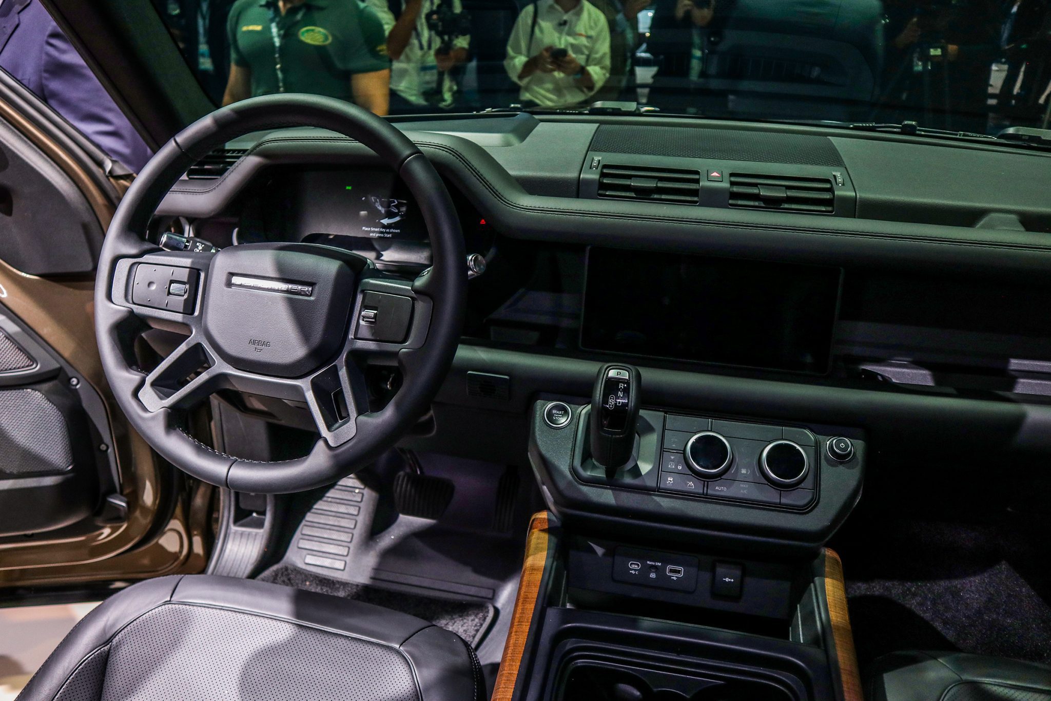 Land Rover Defender