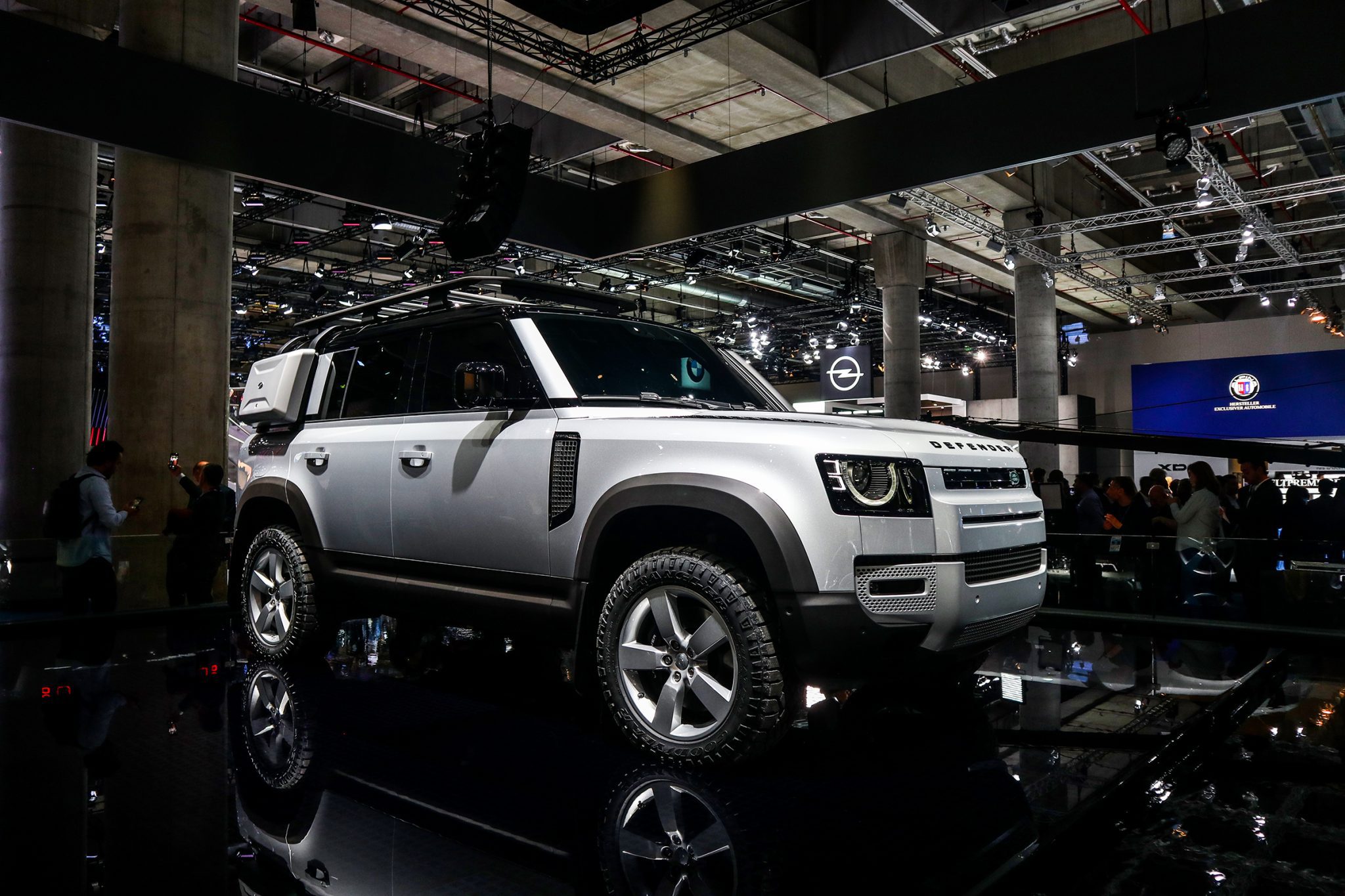 Land Rover Defender