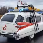 DeLorean z Návratu do budúcnosti, Cadillac z Krotiteľov duchov aj Batmobile v jednej aukcii