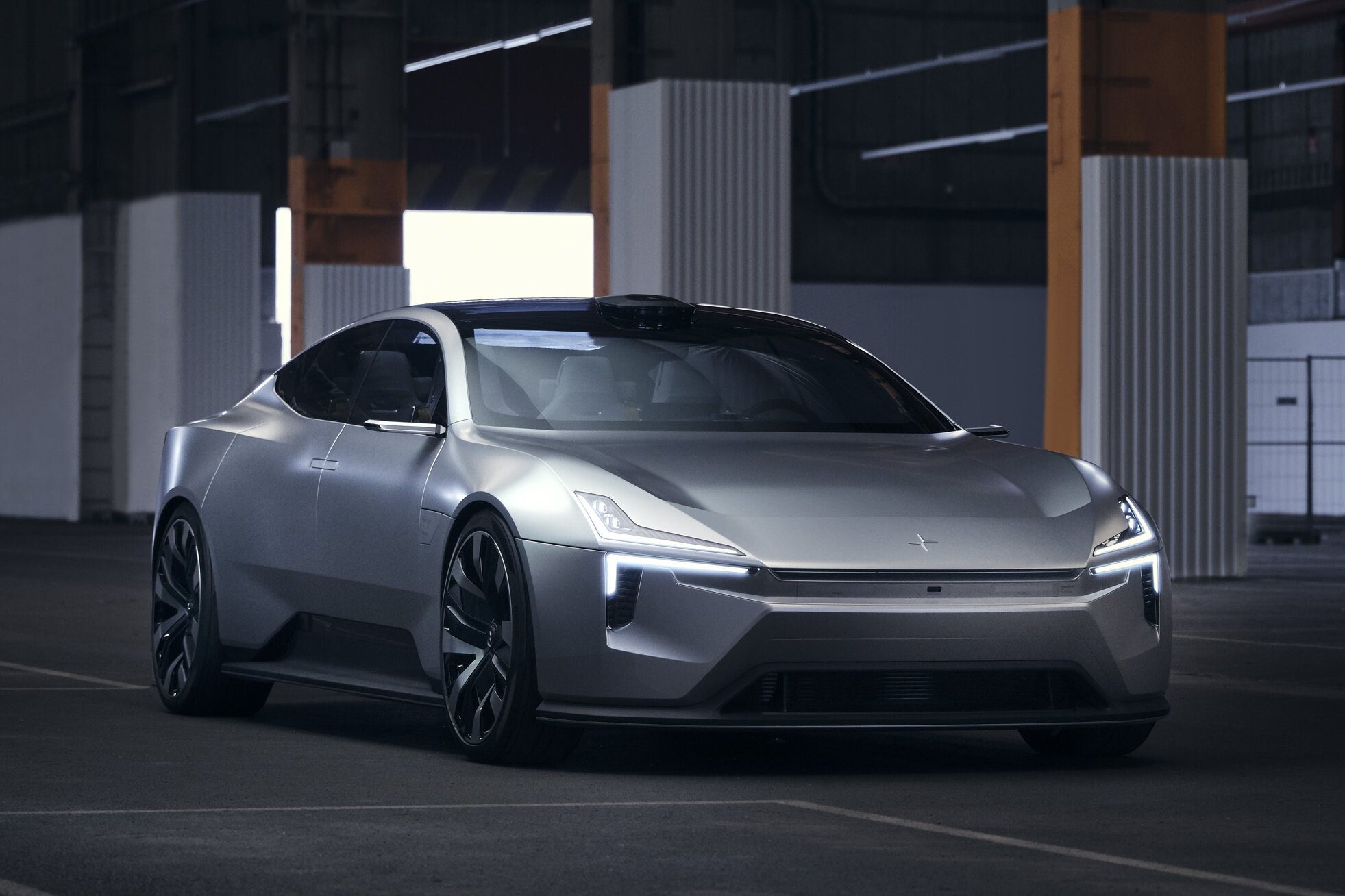 Dcérska spoločnosť Volvo uvádza na trh elektrický sedan Precept