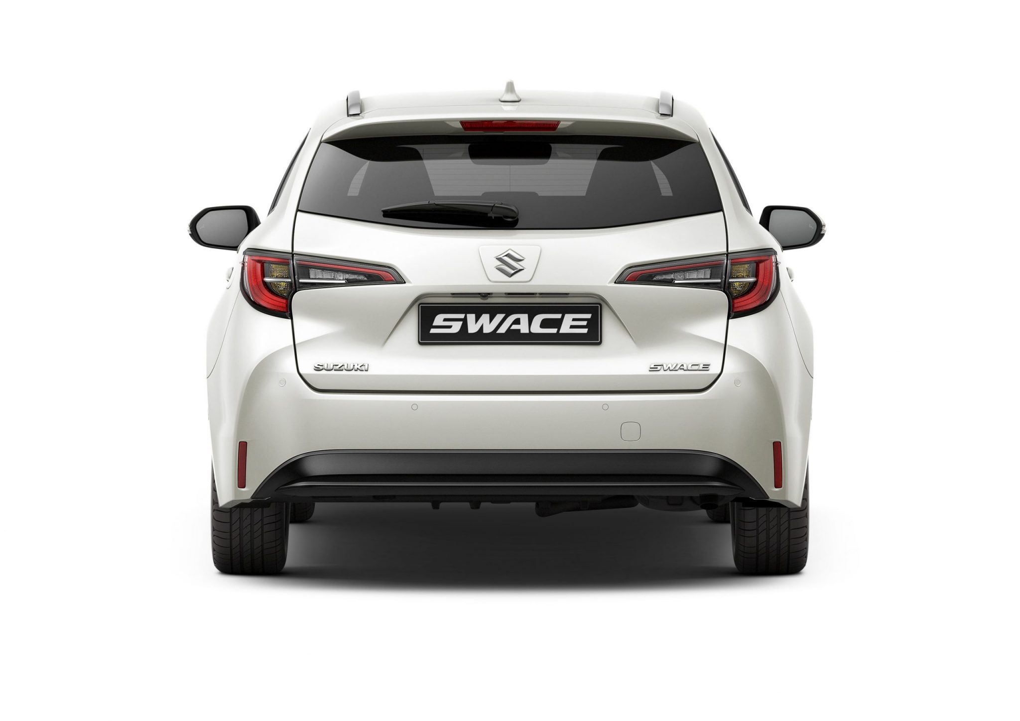 Suzuki Swace prichádza ako maskovaná Toyota Corolla