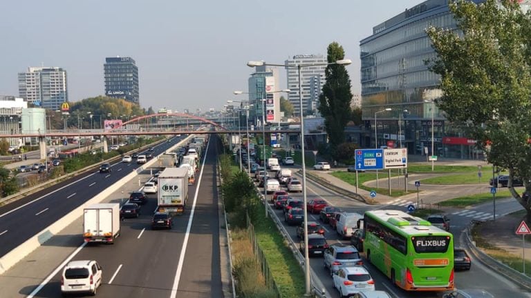 Obchvat kolóny september bratislava uzávierka