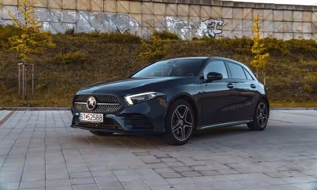 mercedes a250e-39
