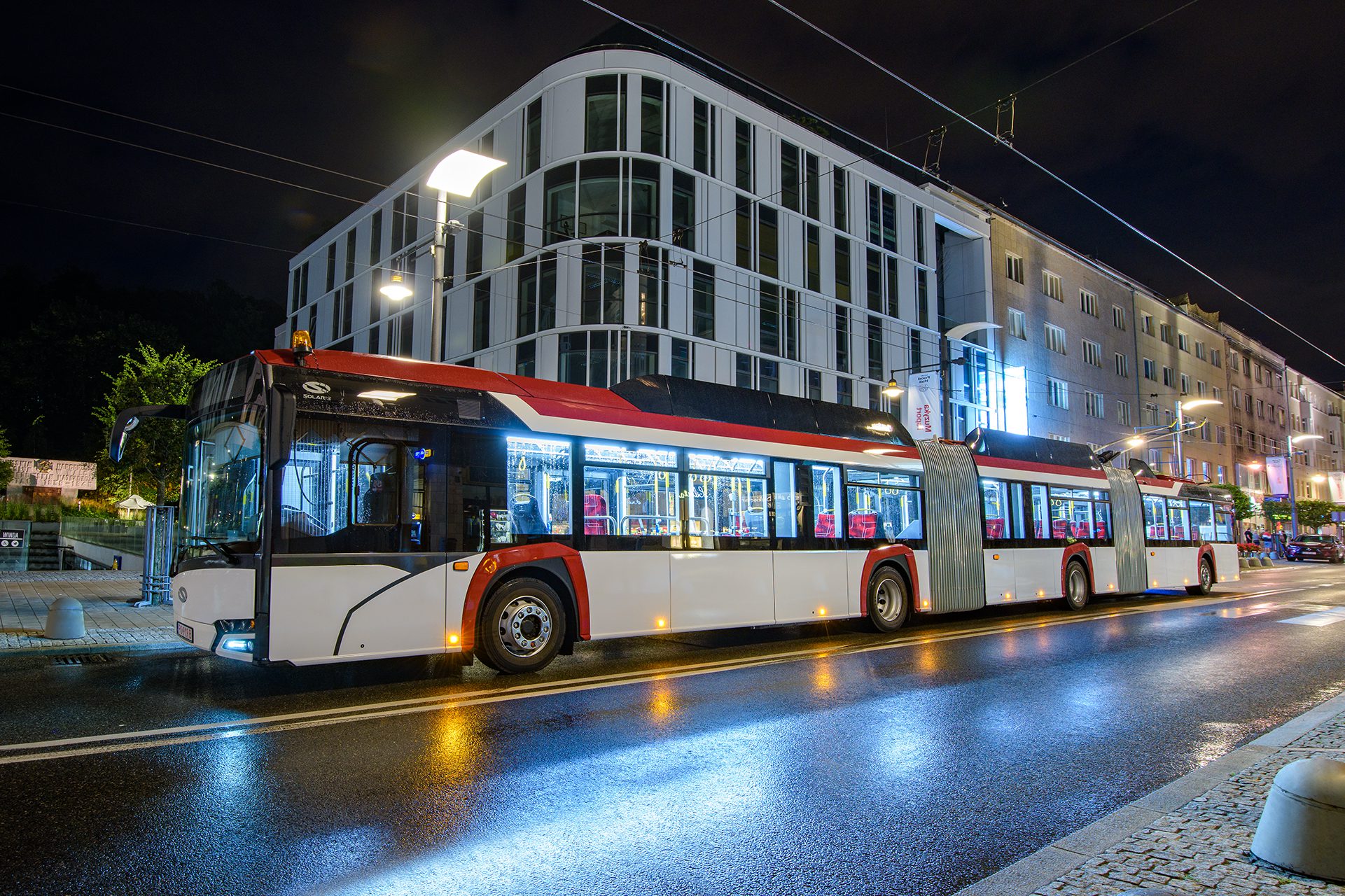 Trojčlánkový 24 metrový trolejbus