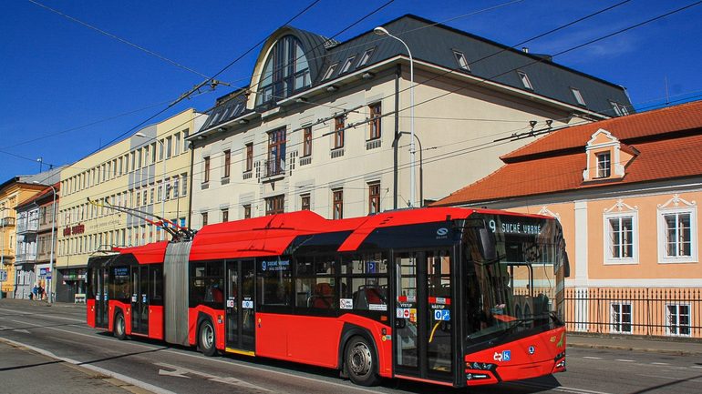 18-metrový trolejbus
