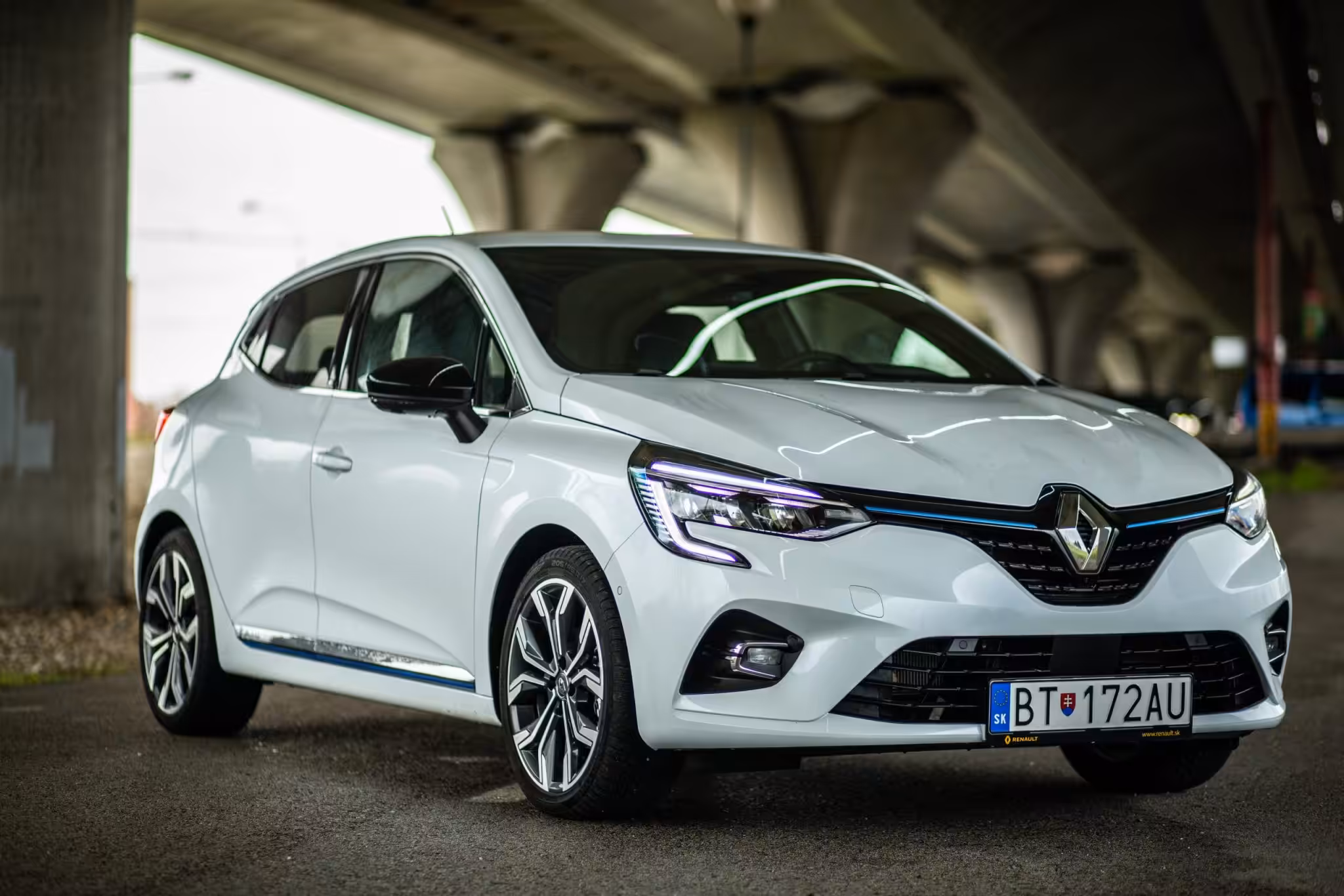 TEST Renault Clio E-Tech – nikdy nehovor nikdy, ani 15-tim prevodovým stupňom