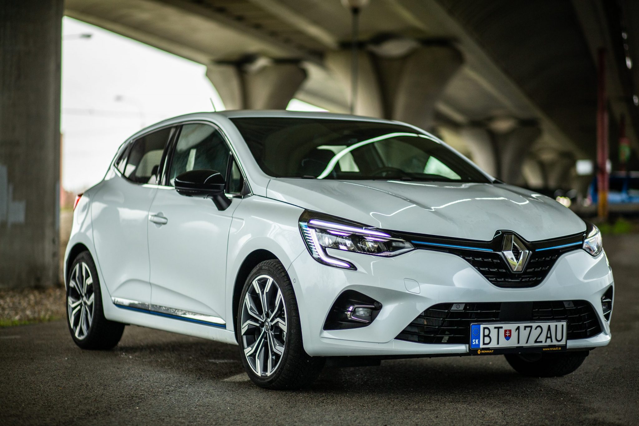 TEST Renault Clio E-Tech – nikdy nehovor nikdy, ani 15-tim prevodovým stupňom