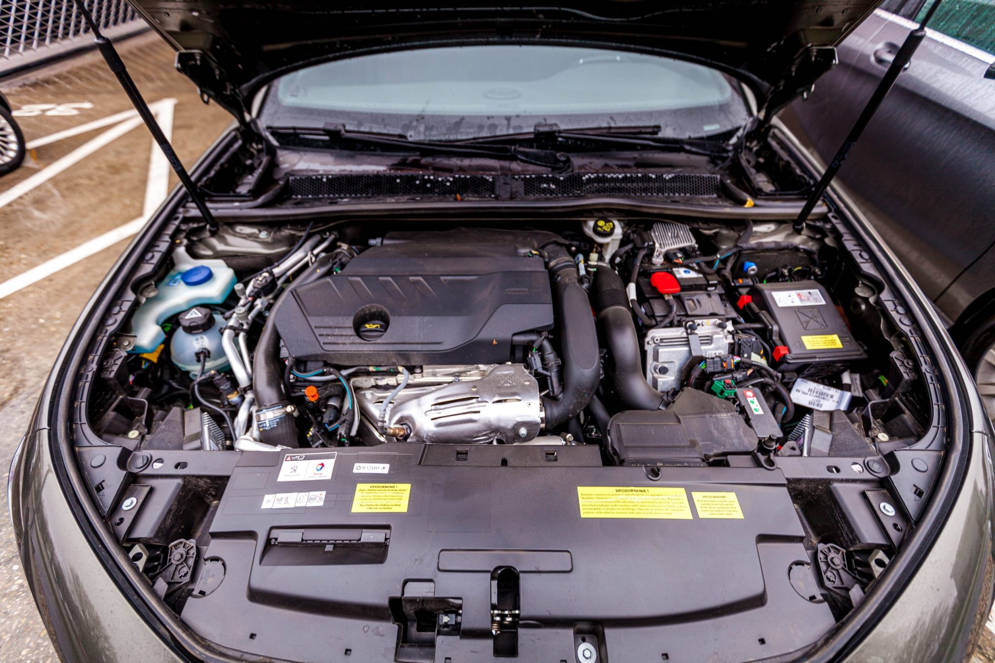 TEST Peugeot 508 SW Hybrid, keď eko-motor dokáže podvádzať