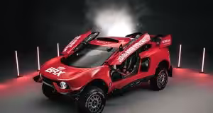 Dakarský špeciál Prodrive Hunter mieri do premávky