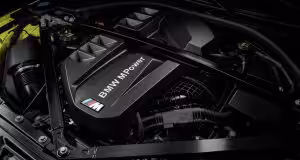 BMW tvrdí, že spaľovacích motorov sa nevzdá minimálne do roku 2030