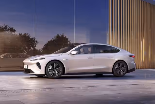 Čínsky konkurent Tesly Nio prichádza do Európy s SUV a sedanom