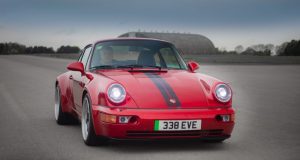 Porsche 964 Restomod má 500 koní, no pod kapotou ukrýva prekvapenie