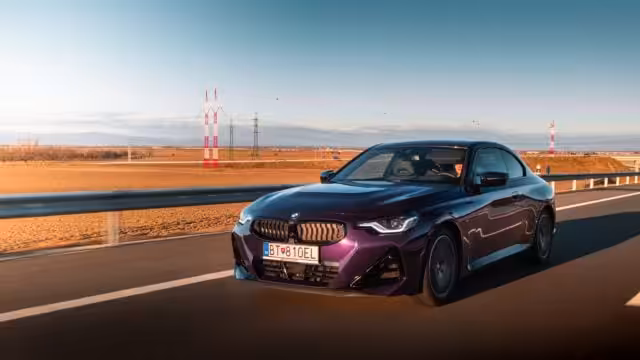 1Titulka-bmw-m240i-2022-DCMI2