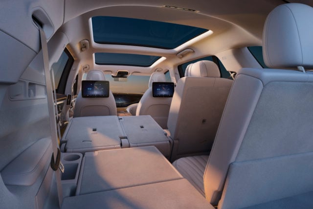 Mercedes EQS SUV