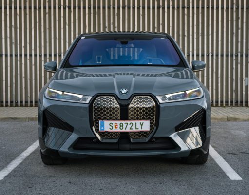 TEST BMW iX40 – Ako jazdí základná verzia, dokáže nahradiť obľúbenú X5?