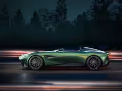 12-valec a žiadna strecha. Aston Martin DBR22 je oslavou 10. výročia divízie Q Aston Martin DBR22