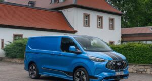 Ford E-Transit_Custom