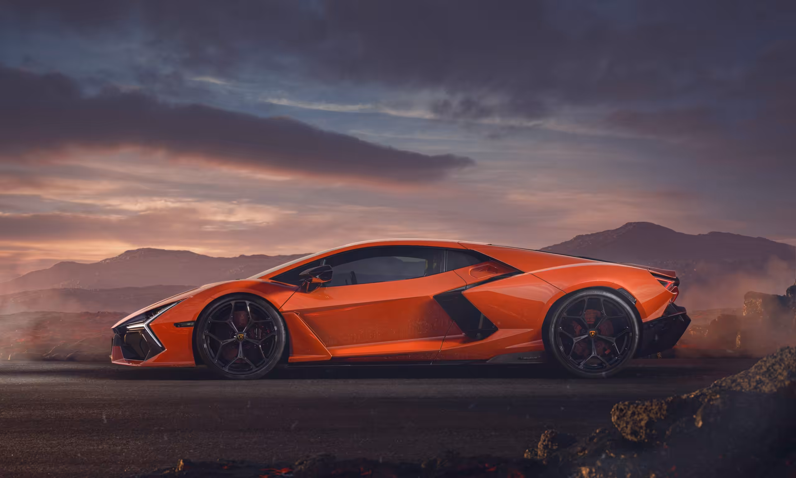 Lamborghini Revuelto