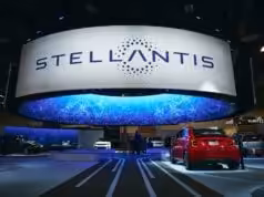 Stellantis varuje. Nie Čína, ale Brusel ničí naše továrne Stellantis - syntetické palivá