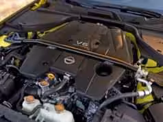 Cisárove nové šaty. Nissan ukázal priehľadný model motoru V6