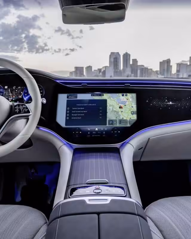 Vorreiter bei ChatGPT im Auto: Mercedes-Benz hebt Sprachsteuerung auf ein neues LevelMercedes-Benz takes in-car voice control to a new level with ChatGPT