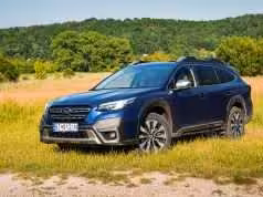 Subaru Outback s naftovým šesťvalcom od Mazdy?