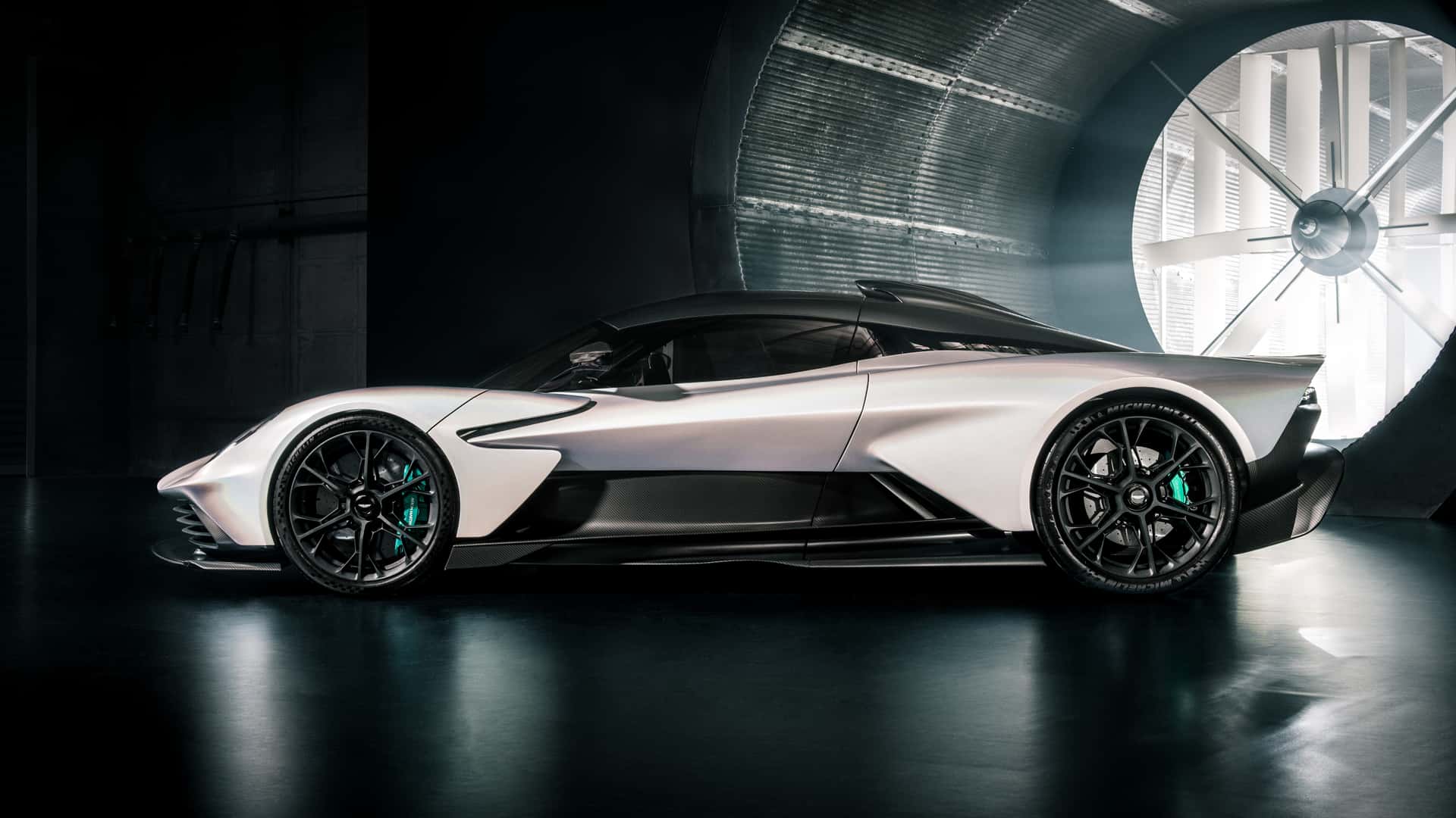 Aston Martin Valhalla