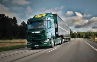 Klimatické pravidlá sa menia, EÚ uvoľňuje CO₂ limity pre kamióny