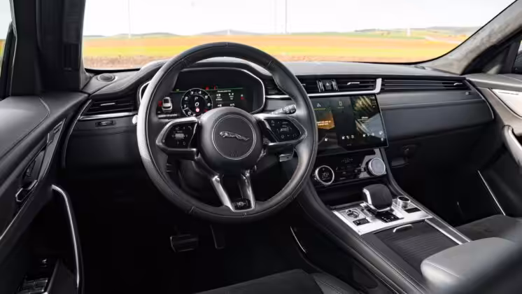 Ilustračn&aacute; fotografia: Interi&eacute;r Jaguar F-Pace SVR